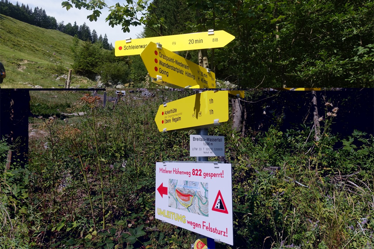Gefahrenschilder - Felssturz
